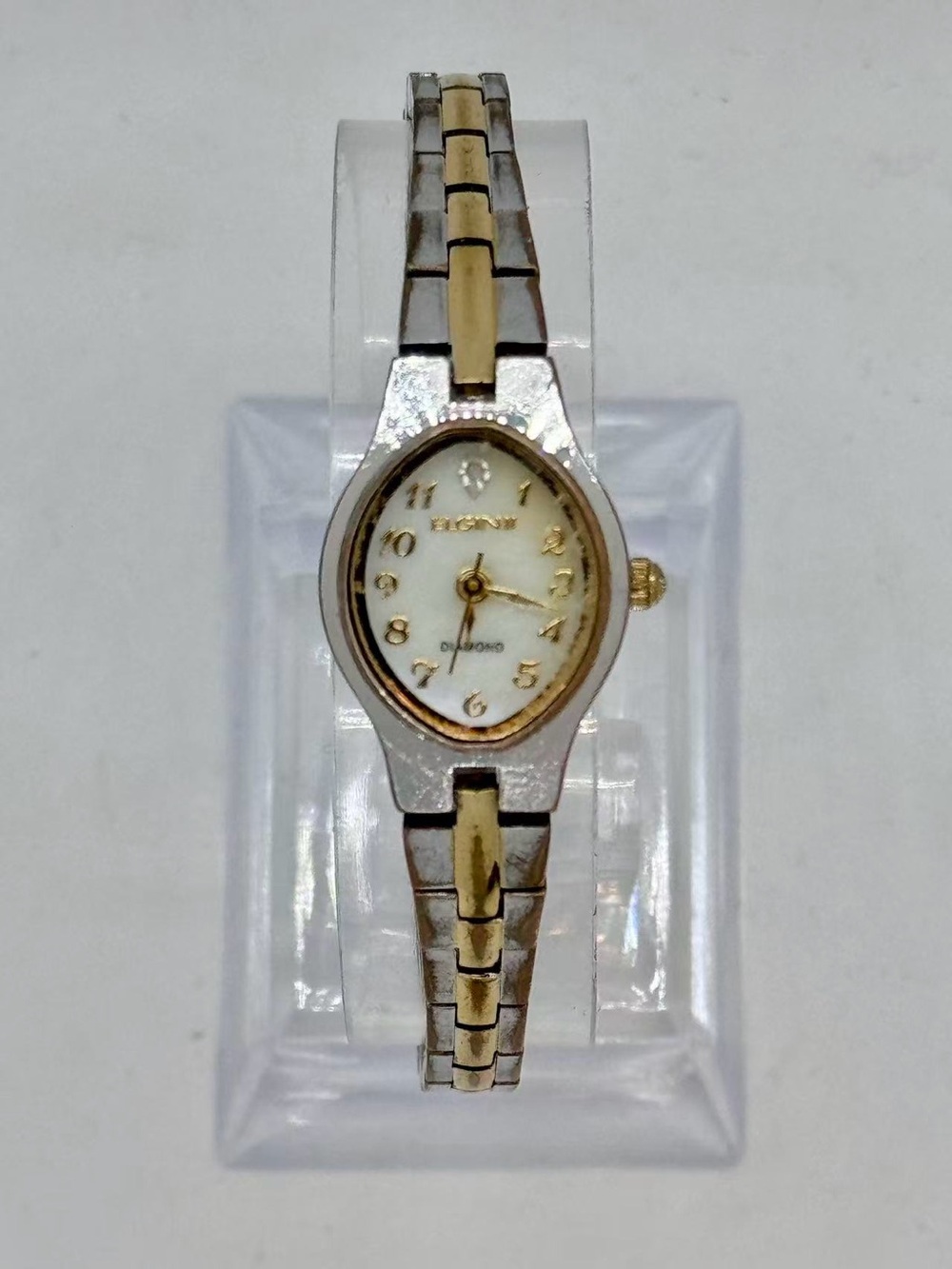 Vintage Elgin Women’s Quartz Two Tone Watch 17mm MOP Dial New Battery Runs